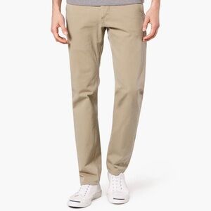 ⭐️HP⭐️ Sz32wx34L Dockers Alpha collection slim fit khakis VGUC